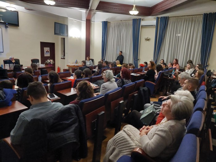 Kamal Abdullanın romanı Rumıniyada təqdim olundu - FOTO